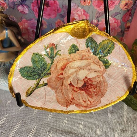 DECOUPAGE CLAM SHELL DECOUPAGE FLOWERS TRINKET DISH - Picture 2 of 10